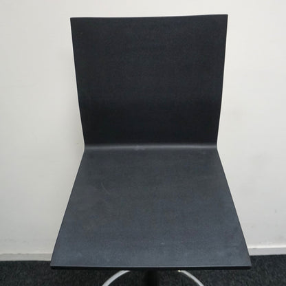 Vitra .04 Baliestoel | Zwart | Bureaustoel