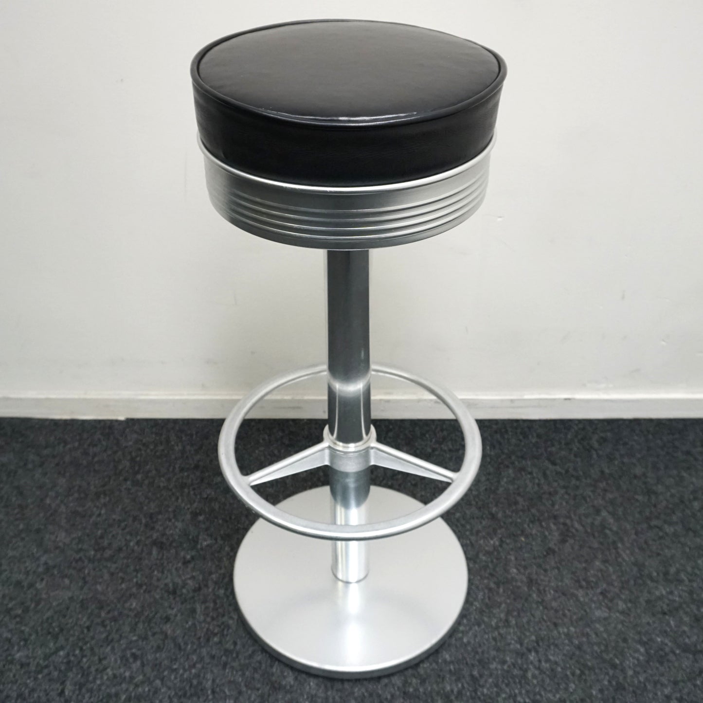 Indecasa Barkruk | Zwart Leer | Zithoogte 83 cm