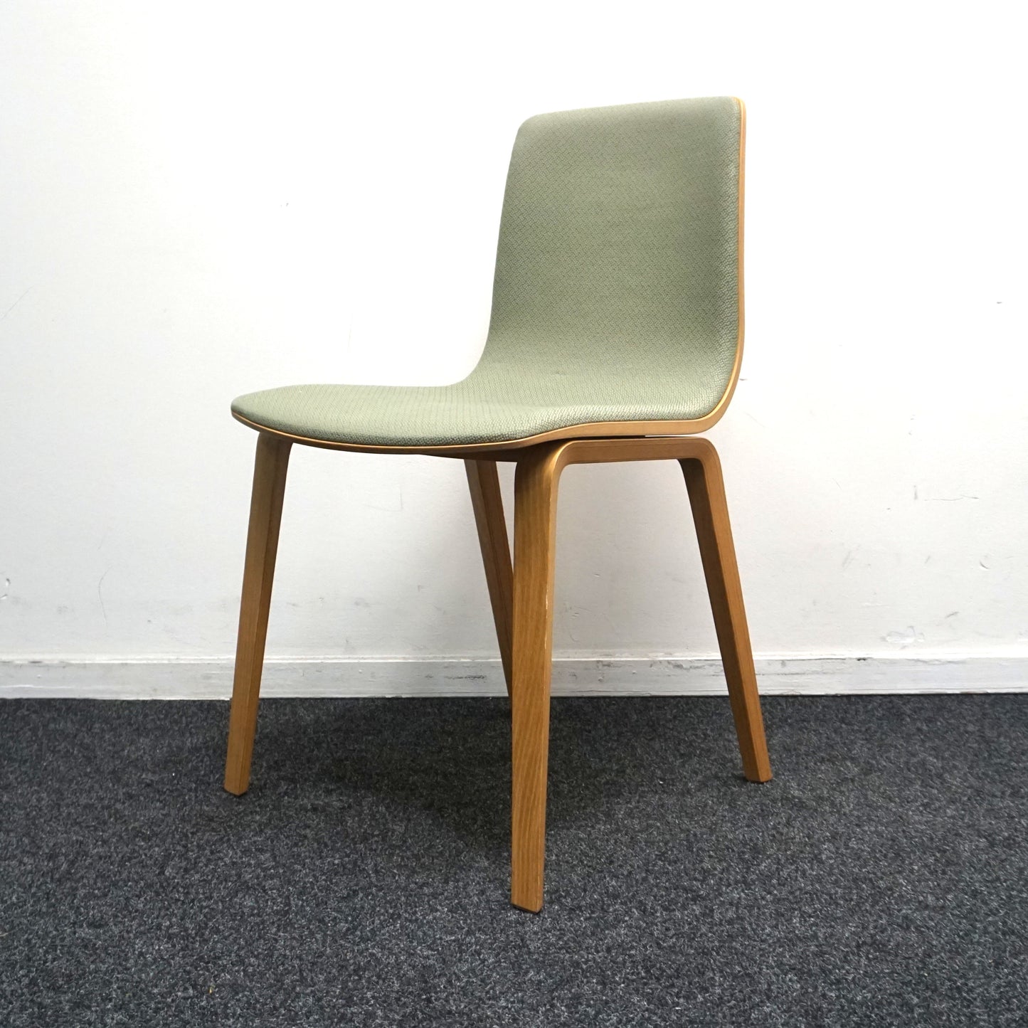 Arper Aava 02 Design Stoel | Groen / Eiken