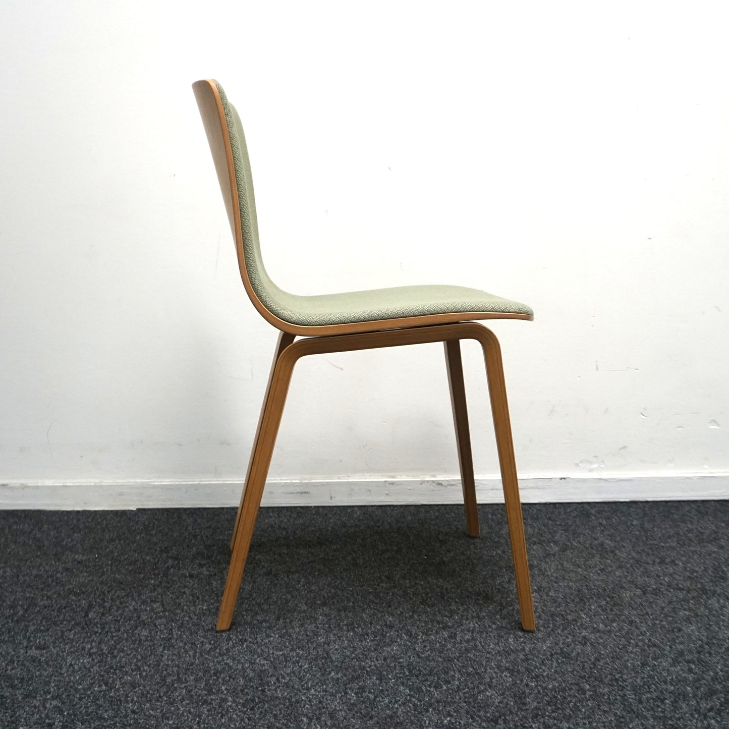 Arper Aava 02 Design Stoel | Groen / Eiken