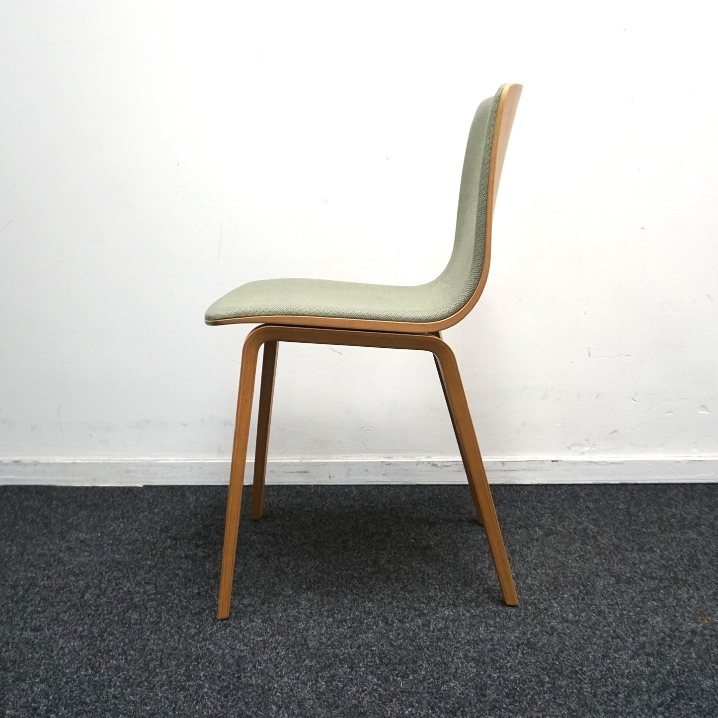 Arper Aava 02 Design Stoel | Groen / Eiken