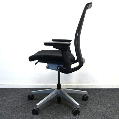 Steelcase Think V2 Bureaustoel | Ergonomisch | Zwart