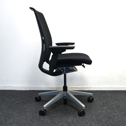 Steelcase Think V2 Bureaustoel | Ergonomisch | Zwart