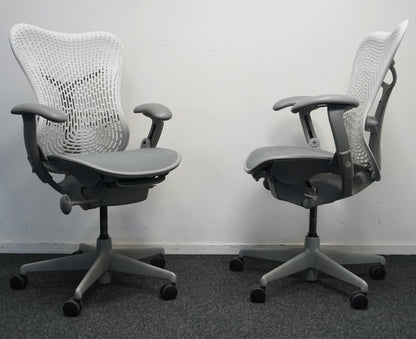 Herman Miller Mirra 1 Bureaustoel | Grijs / Lichtgrijs