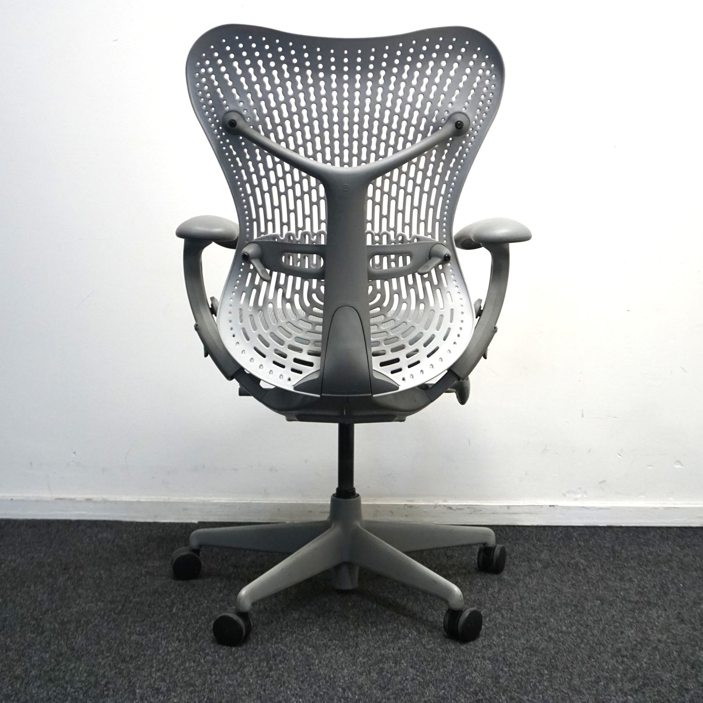 Herman Miller Mirra 1 Bureaustoel | Grijs / Lichtgrijs