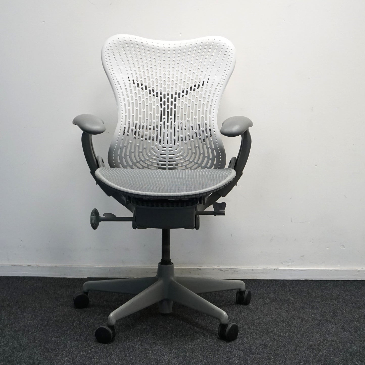 Herman Miller Mirra 1 Bureaustoel | Grijs / Lichtgrijs