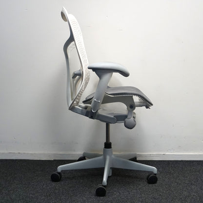 Herman Miller Mirra 2 Bureaustoel | Wit / Lichtgrijs