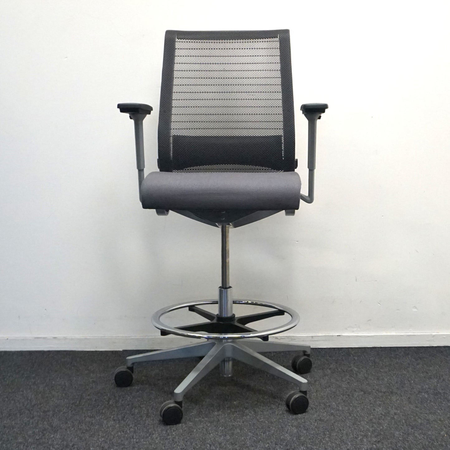 Steelcase Think V2 Baliestoel / Bureaustoel | Ergonomisch | Grijs