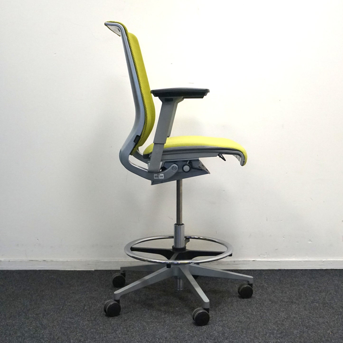 Steelcase Think V2 Baliestoel / Bureaustoel | Ergonomisch | Limegroen