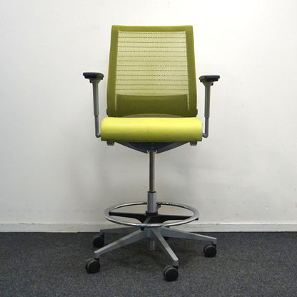 Steelcase Think V2 Baliestoel / Bureaustoel | Ergonomisch | Limegroen