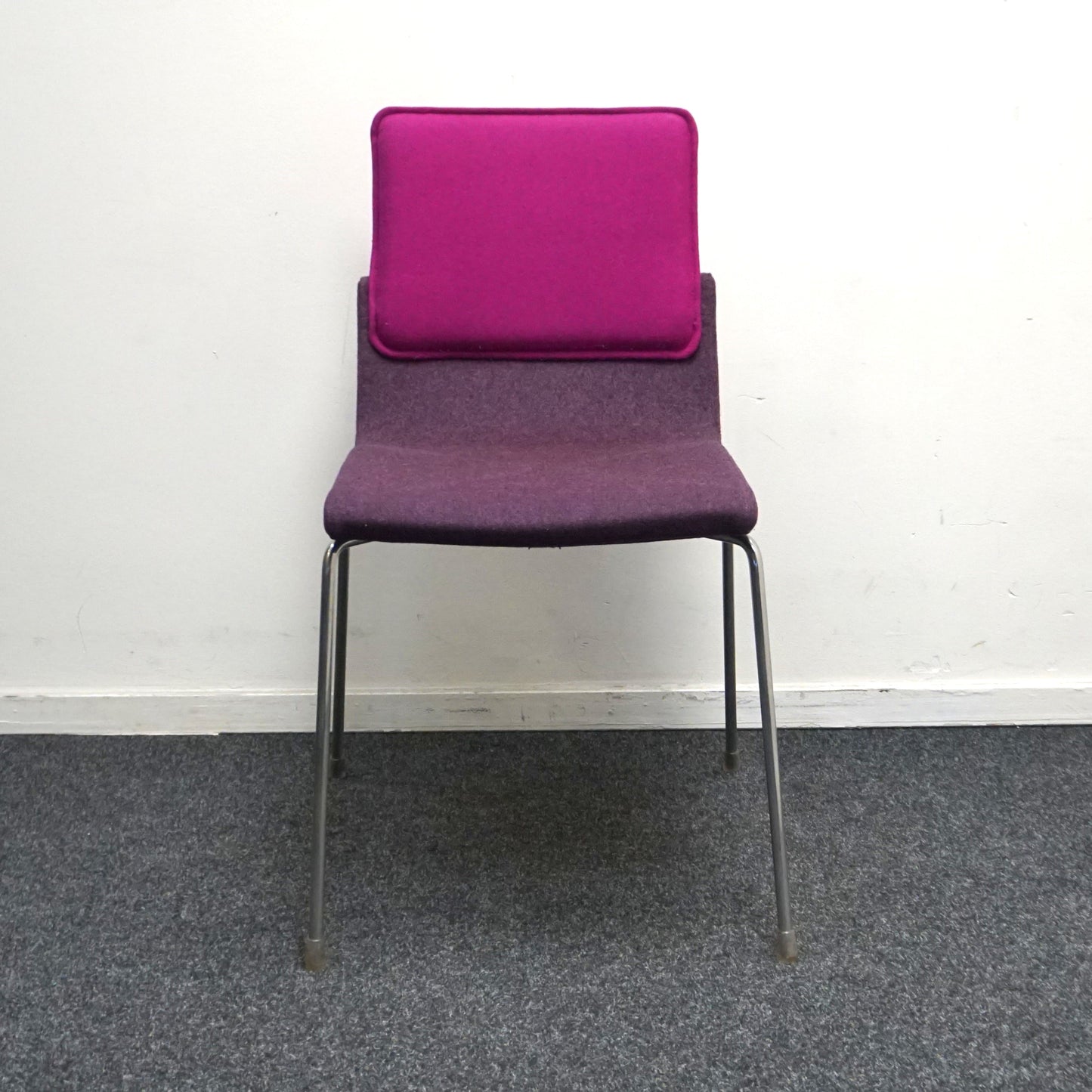 Gispen Triennial Design Stoel | Fuchsia / Paars