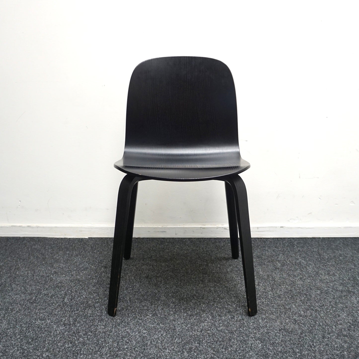Muuto Visu Wood Design Stoel | Zwart