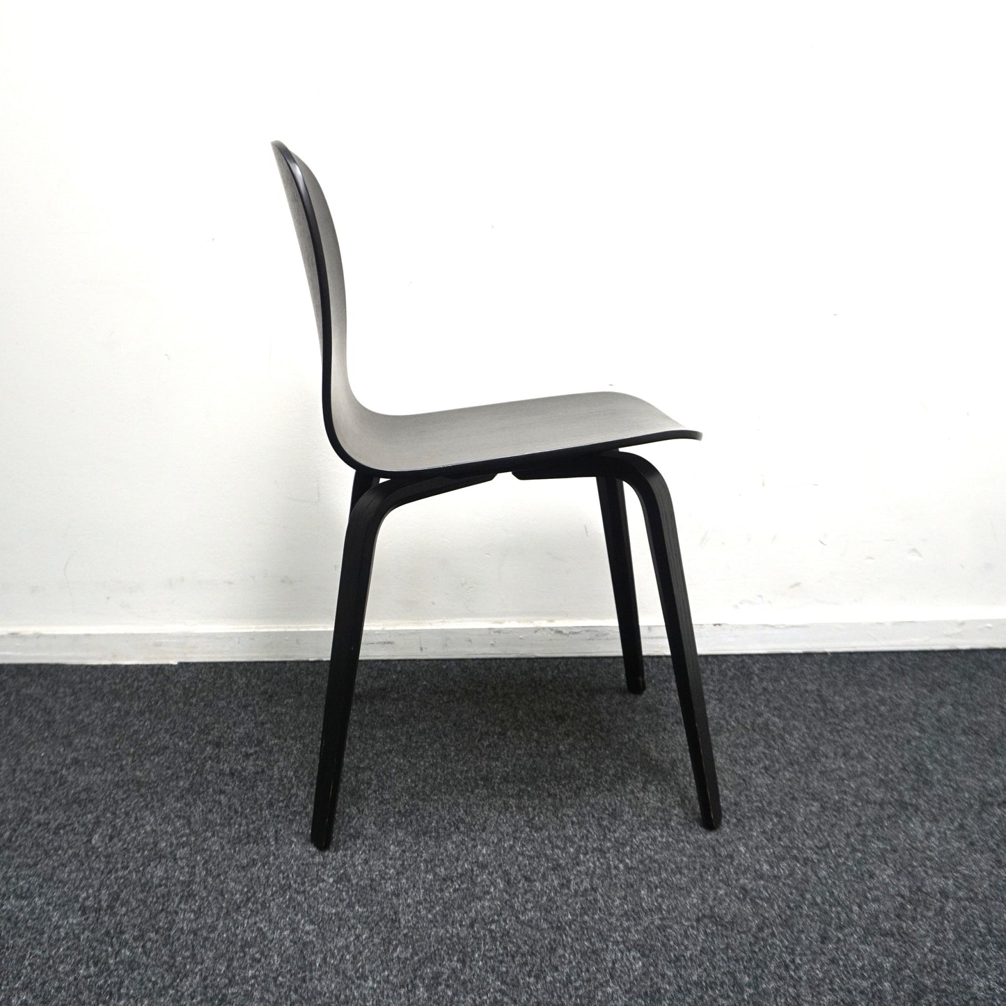 Muuto Visu Wood Design Stoel | Zwart