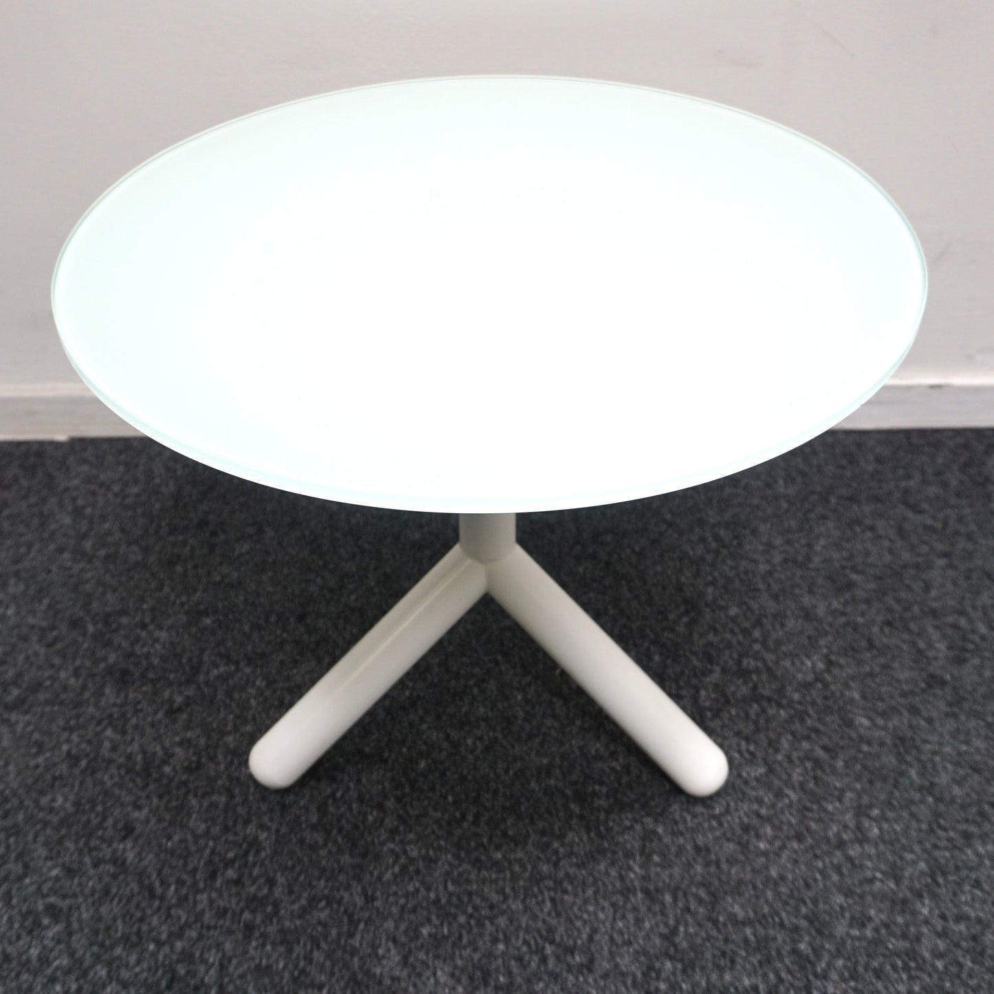 Design Bijzettafel | Melkglas | 50 cm