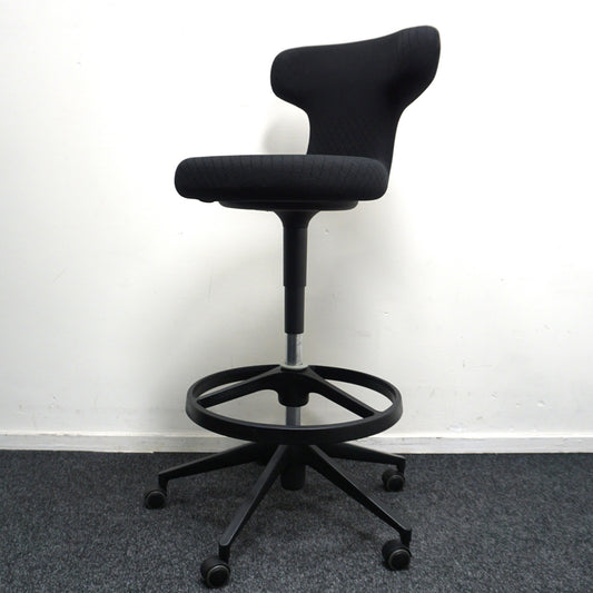 Vitra Pivot High Stool Baliestoel | Zwart