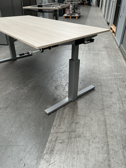 Gispen TM Slingerbureau | 180x90 cm | Hoogte 62-84 cm | Licht Eiken