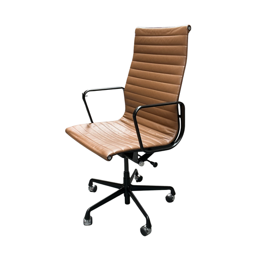 Vitra/Herman Miller Eames EA 119 Directiestoel | Cognac Leer | Zwart