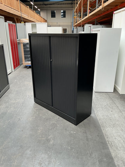 Ahrend Roldeurkast | Archiefkast | 144 x 120 x 45 cm | Zwart