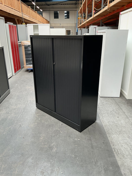 Ahrend Roldeurkast | Archiefkast | 144 x 120 x 45 cm | Zwart