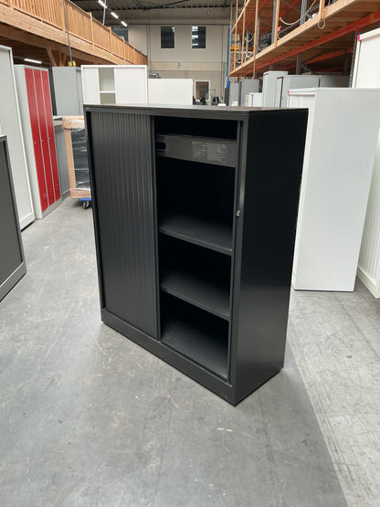 Ahrend Roldeurkast | Archiefkast | 144 x 120 x 45 cm | Zwart