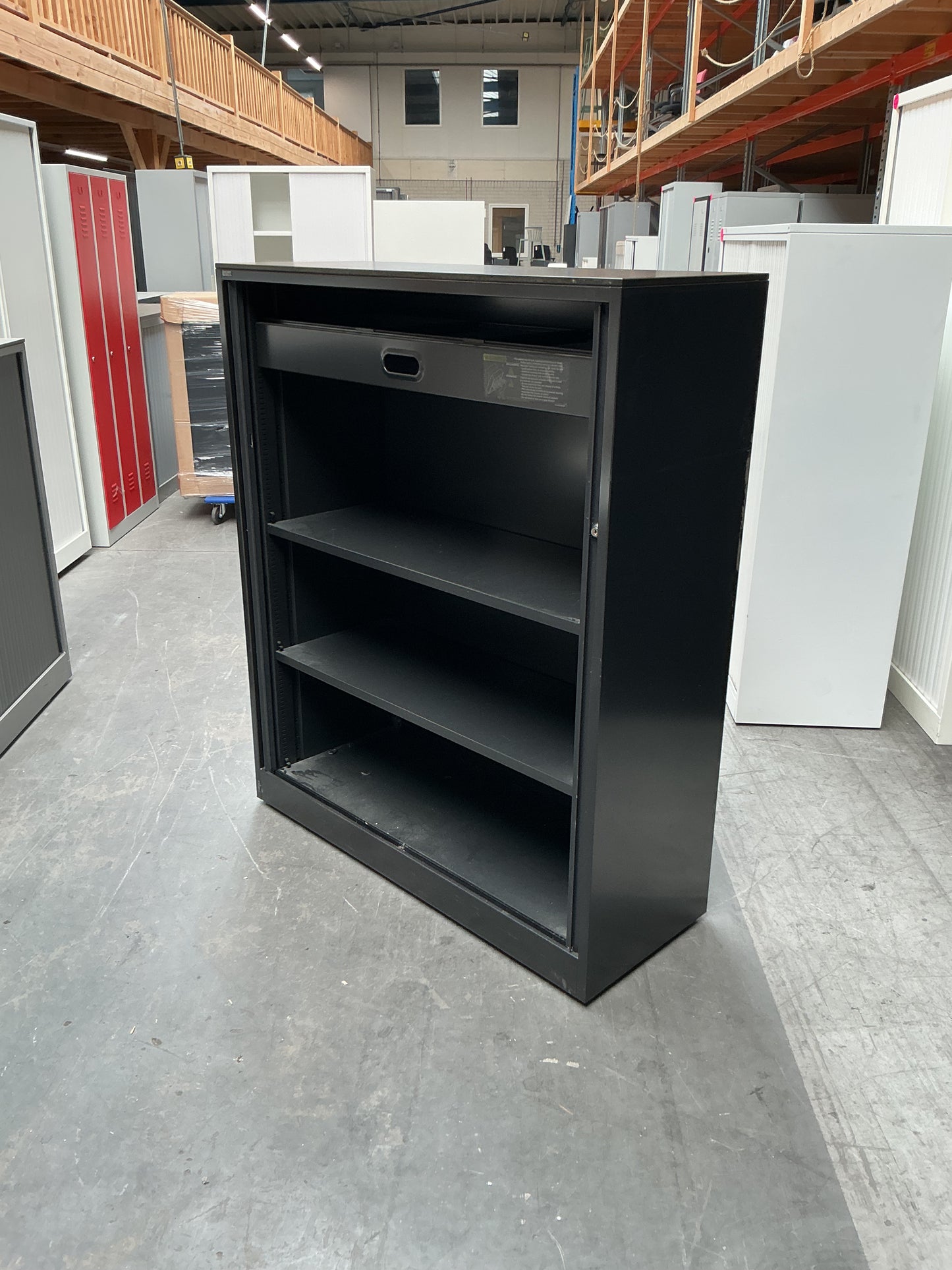Ahrend Roldeurkast | Archiefkast | 144 x 120 x 45 cm | Zwart