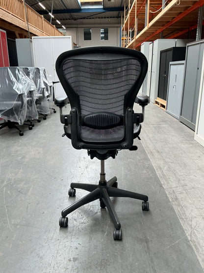 Herman Miller Aeron Tuxedo Bureaustoel | Type B | Graphite
