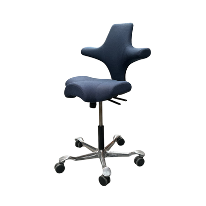 HAG Capisco 8106 Bureaustoel | Zithoogte 54-71 cm | Donkerblauw