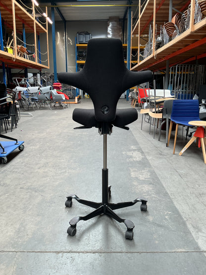 HAG Capisco 8106 Bureaustoel | Zithoogte 60-85 cm | Zwart