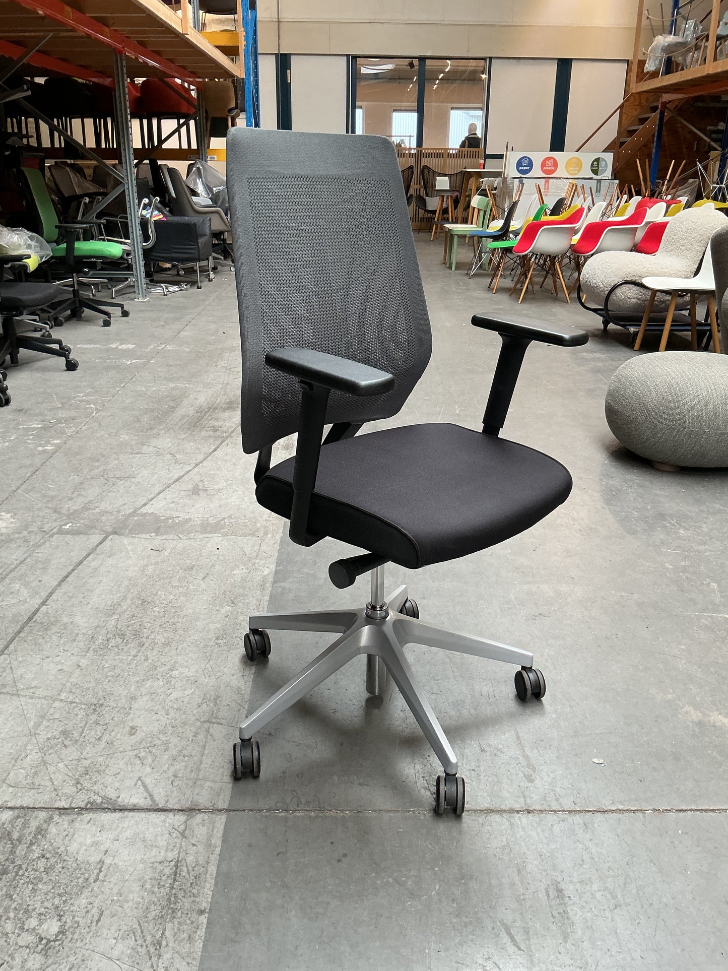 Interstuhl Bureaustoel JOYCE | Zwart | Chroom
