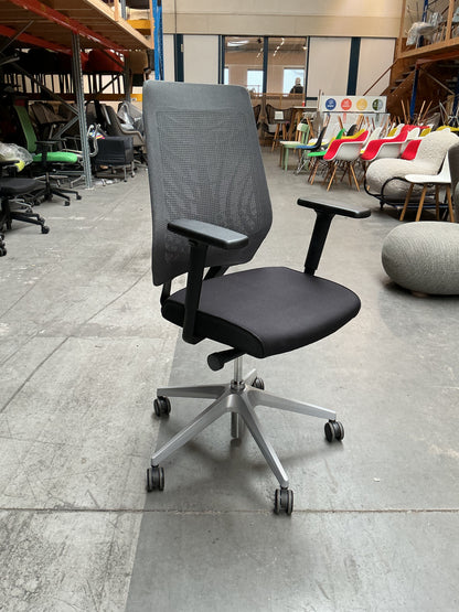 Interstuhl Bureaustoel JOYCE | Zwart | Chroom