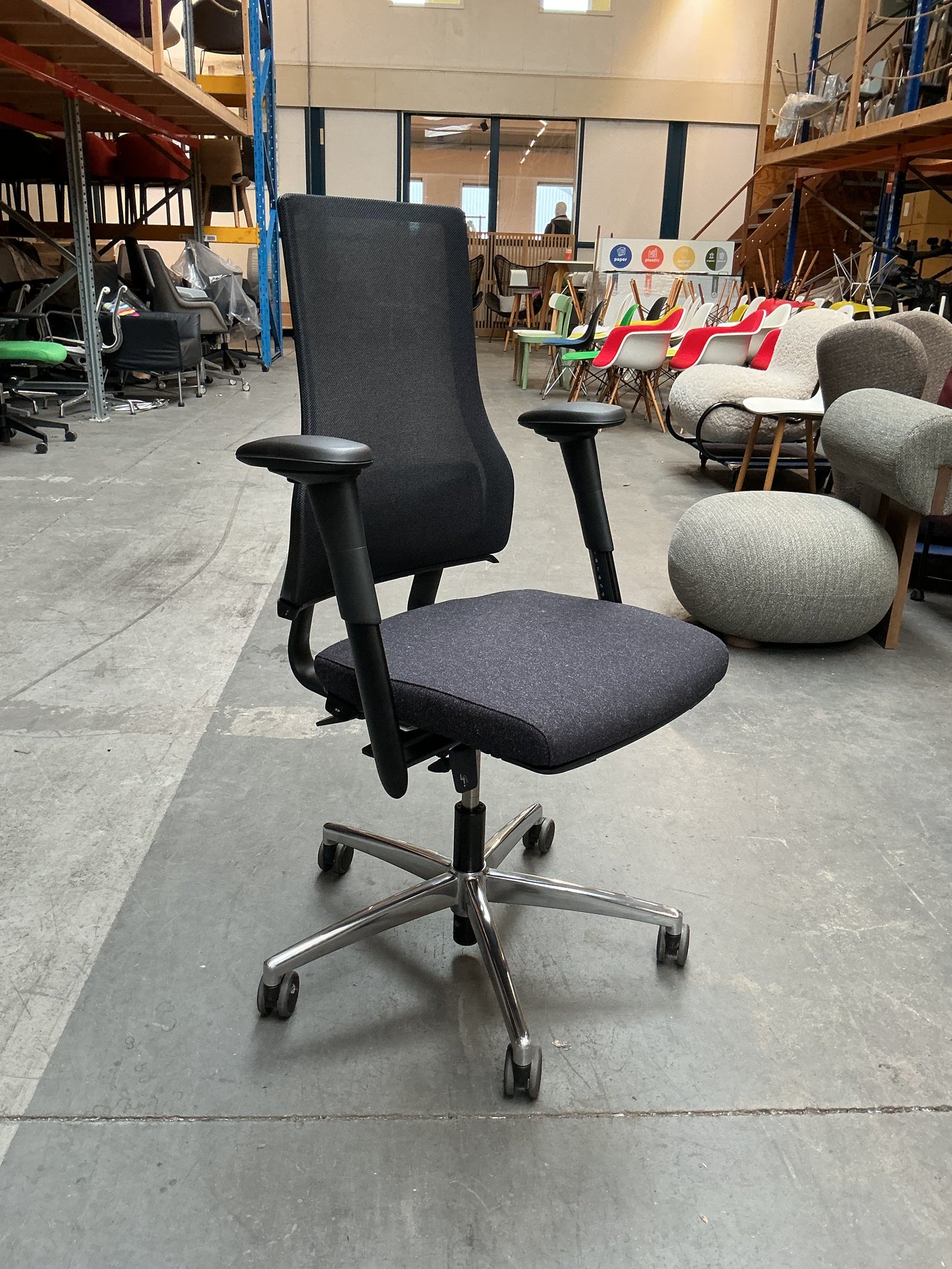 BMA Axia 2.5 Bureaustoel | Donker Grijs | Chroom | ZGAN