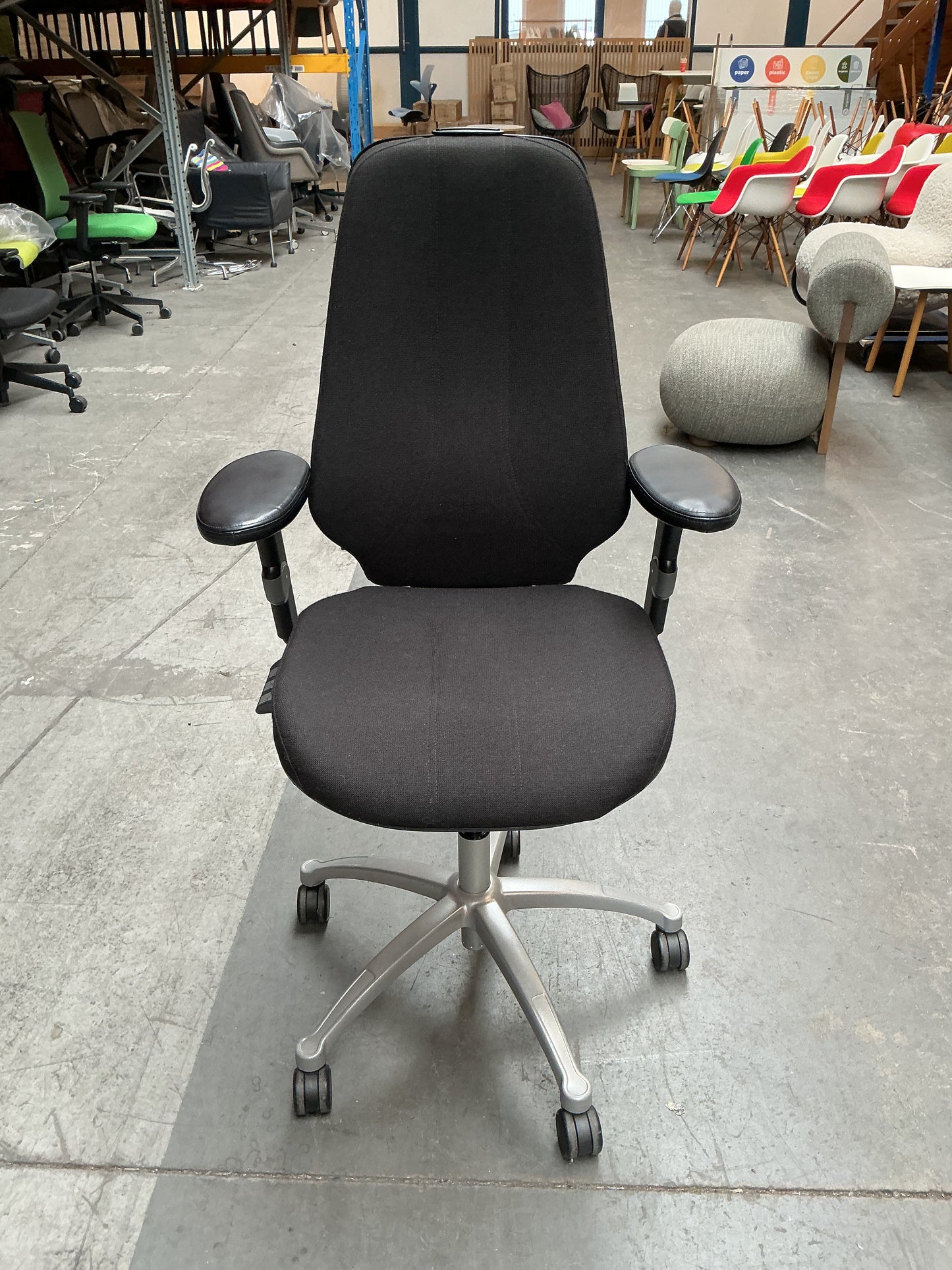 RH Logic 400 XL Bureaustoelen | Zwarte stof  | Ergonomisch