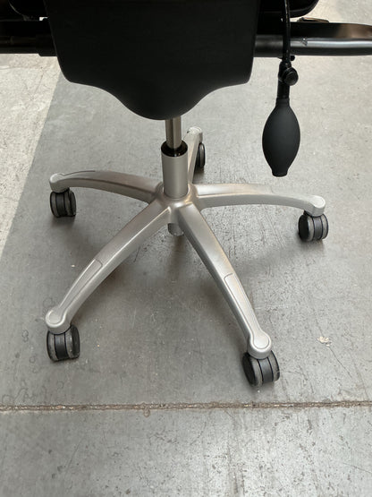 RH Logic 400 XL Bureaustoelen | Zwarte stof  | Ergonomisch