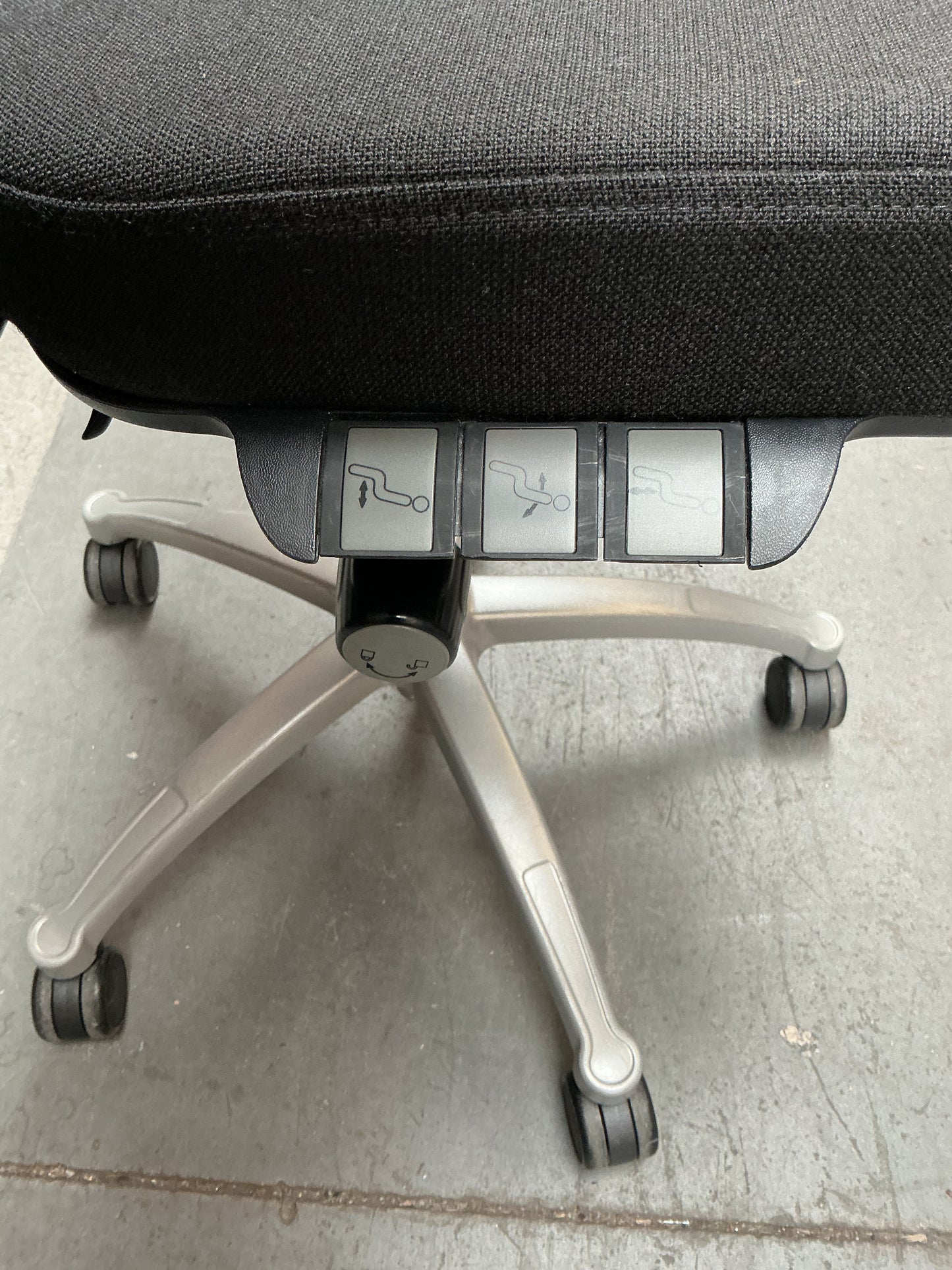 RH Logic 400 XL Bureaustoelen | Zwarte stof  | Ergonomisch