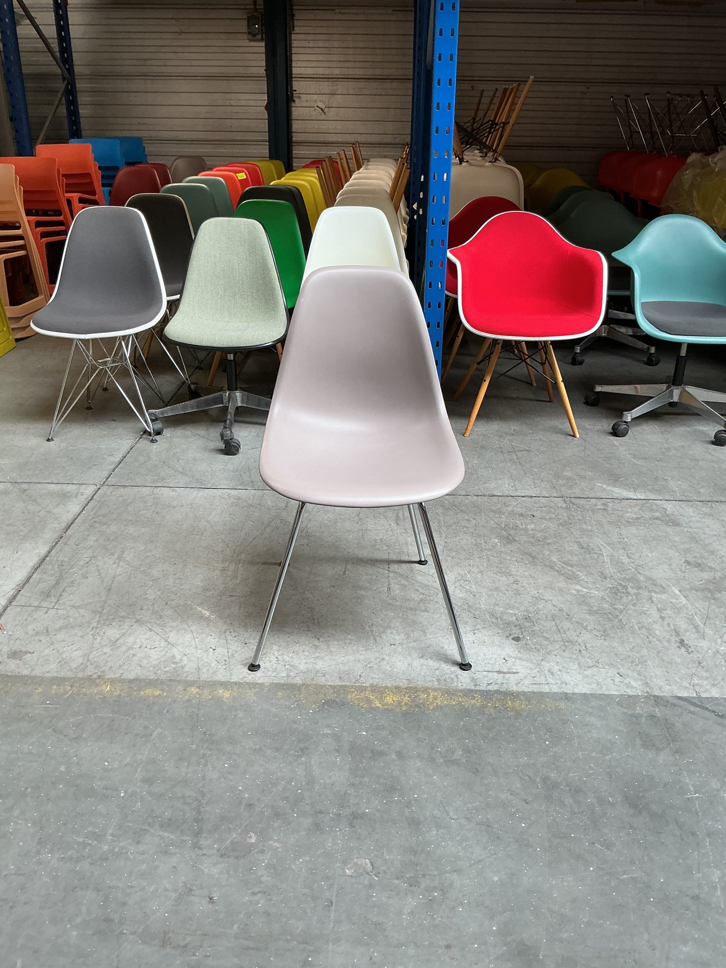 Vitra DSX Design Stoel | Taupe | Chroom