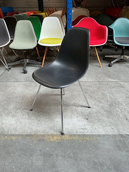 Vitra DSX Design Stoel | Zwart | Chroom