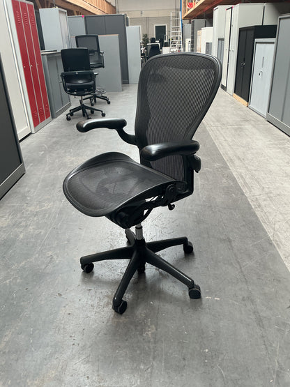 Herman Miller Aeron Bureaustoel | Type C | Graphite