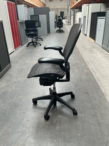 Herman Miller Aeron Bureaustoel | Type C | Graphite