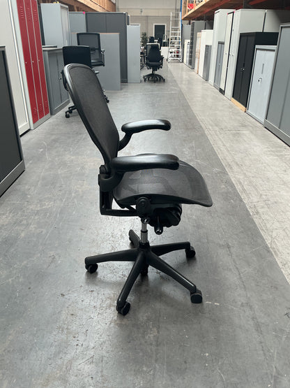 Herman Miller Aeron Bureaustoel | Type C | Graphite