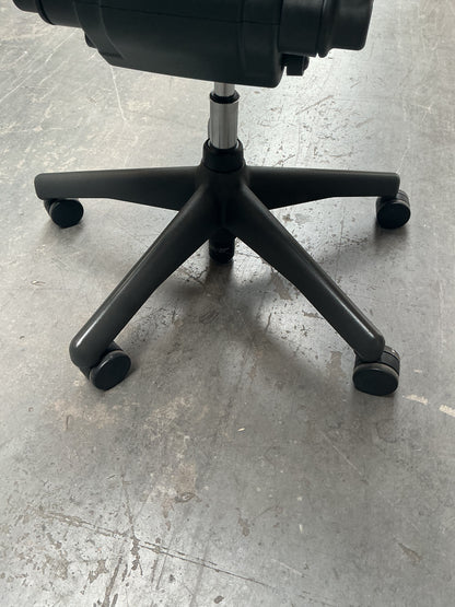 Herman Miller Aeron Bureaustoel | Type C | Graphite