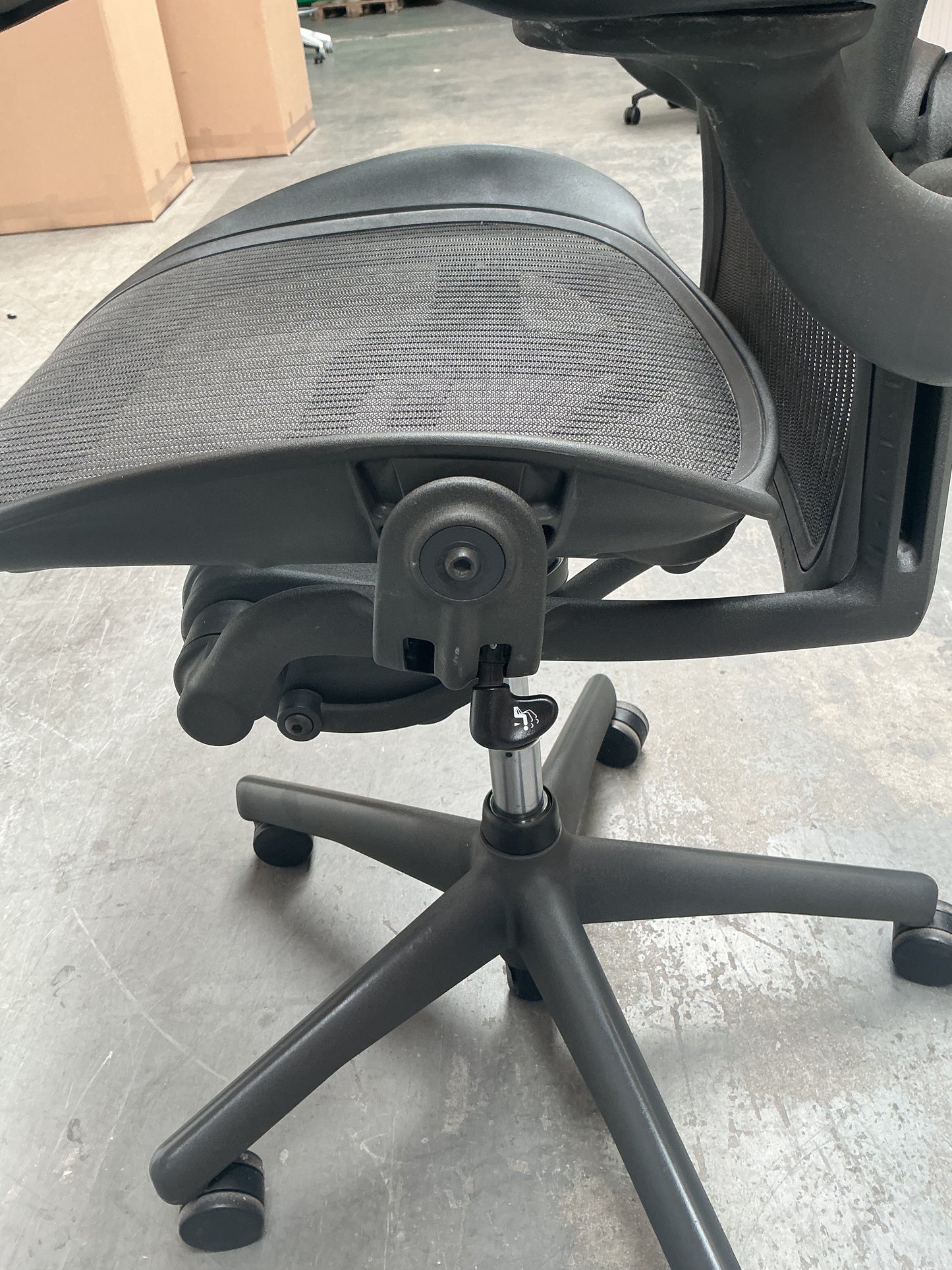 Herman Miller Aeron Bureaustoel | Type C | Graphite