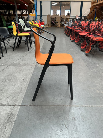 Vitra Belleville Chair Stoel | Kunststof | Oranje Stof
