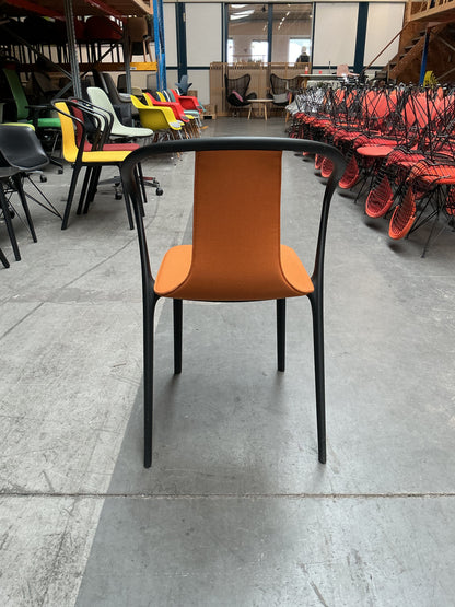 Vitra Belleville Chair Stoel | Kunststof | Oranje Stof
