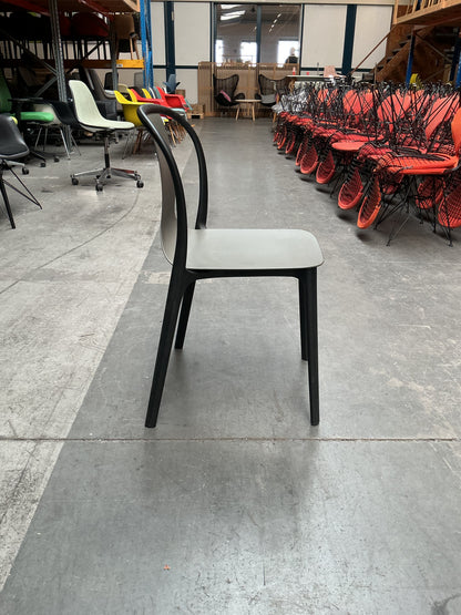 Vitra Belleville Chair |  Donker Grijs | Kunststof
