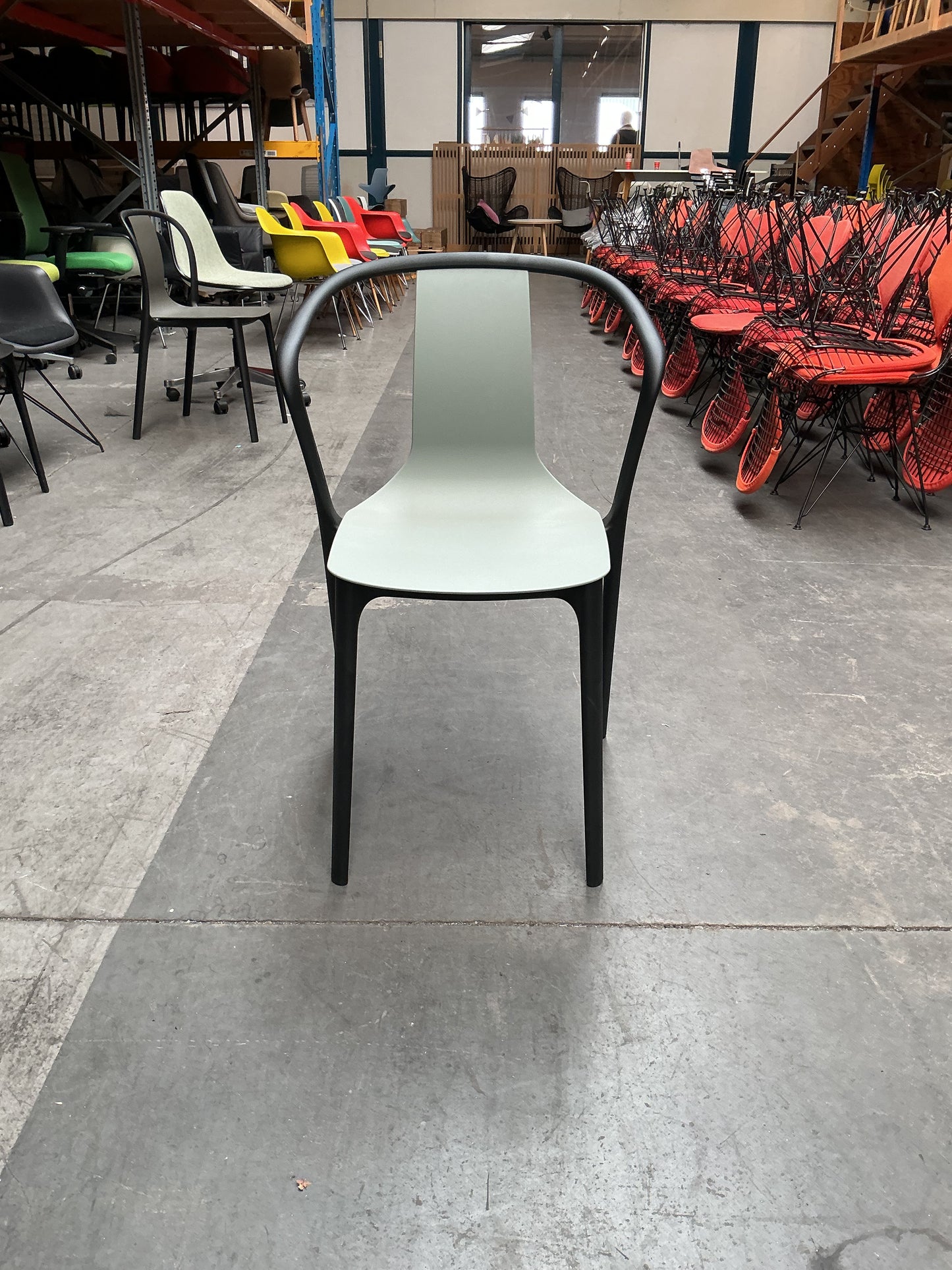Vitra Belleville Chair Stoel | Licht Grijs | Kunststof