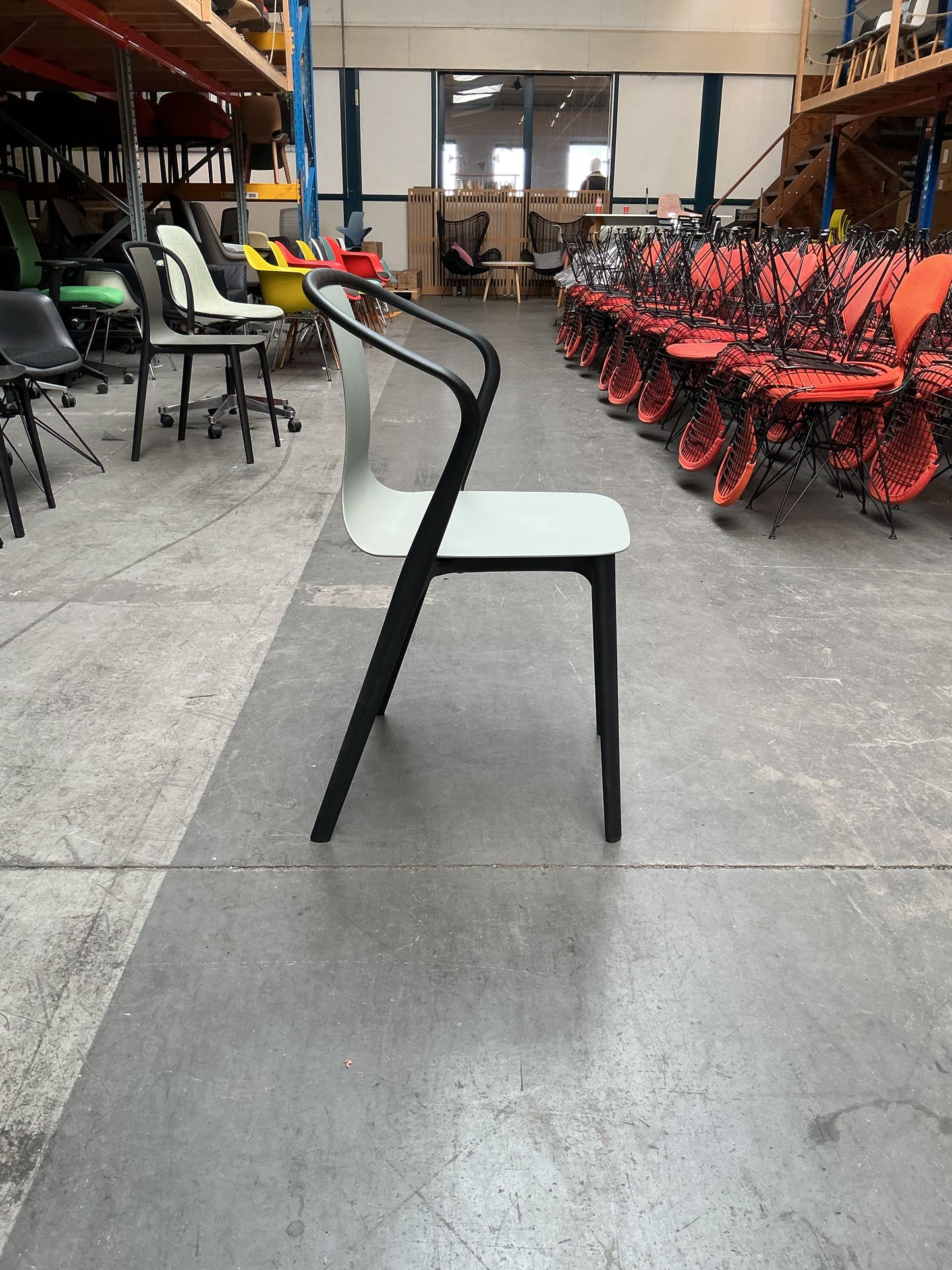 Vitra Belleville Chair Stoel | Licht Grijs | Kunststof