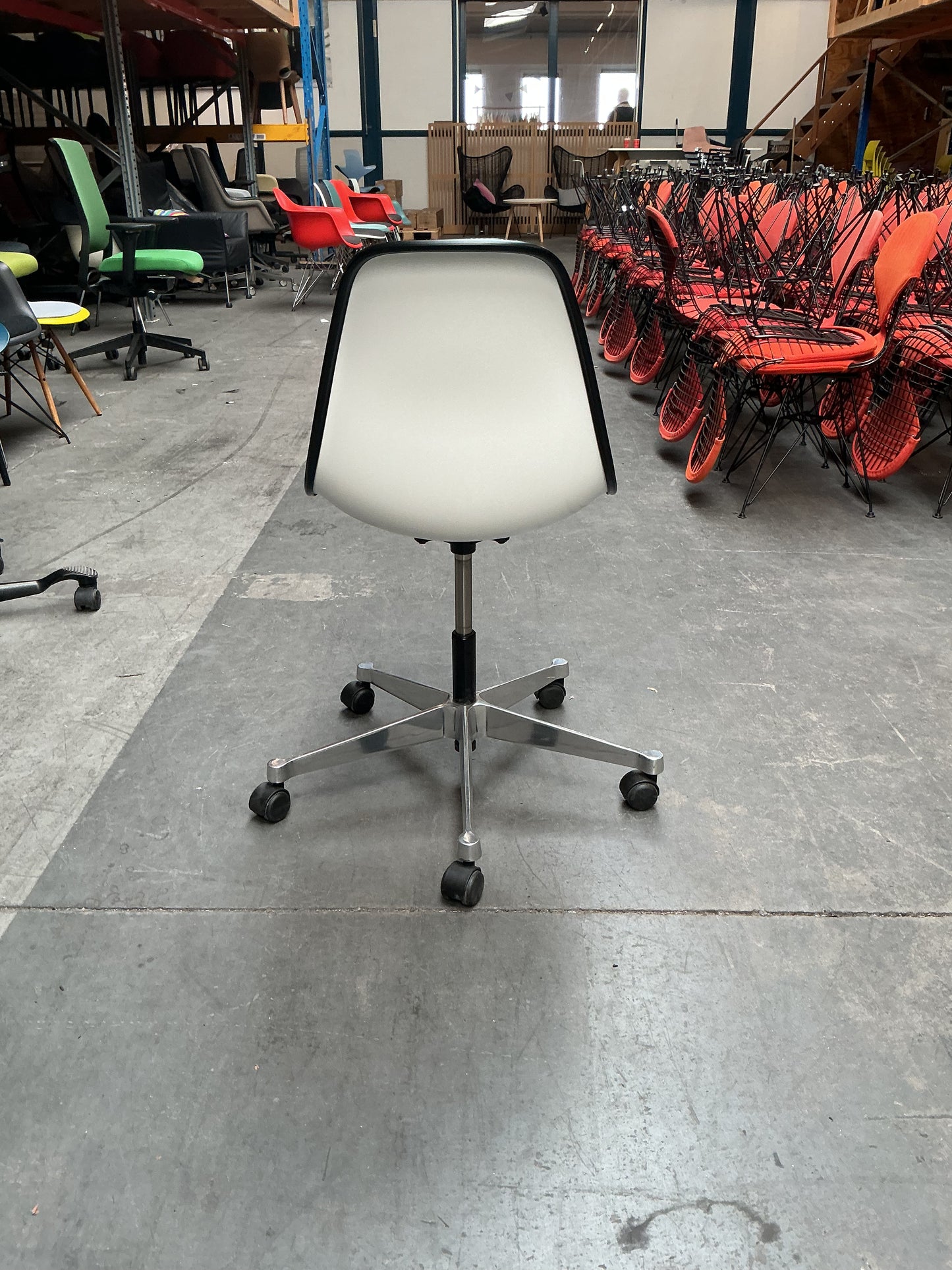 Vitra Eames PSCC Bureaustoel | Groen