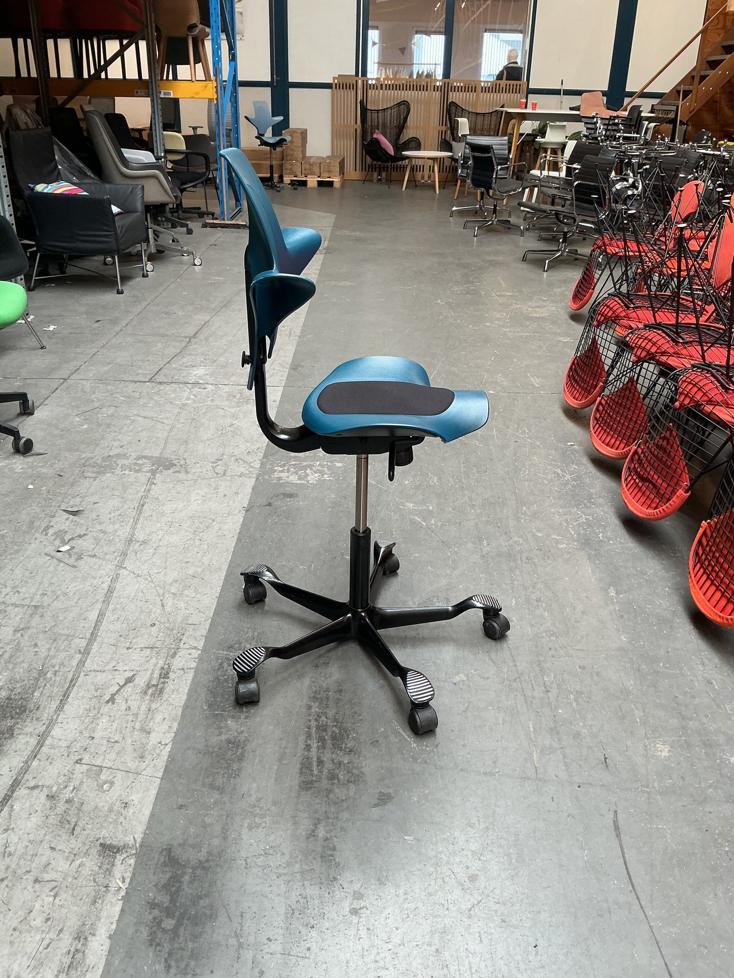 HAG Capisco 8010 Puls Bureaustoel | Zithoogte 47-65 cm | Petrol