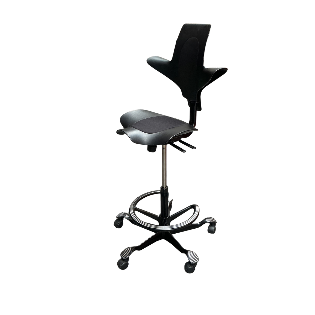 HAG Capisco 8020 Puls Bureaustoel | Zithoogte 57-82 cm | Zwart | Voetenring